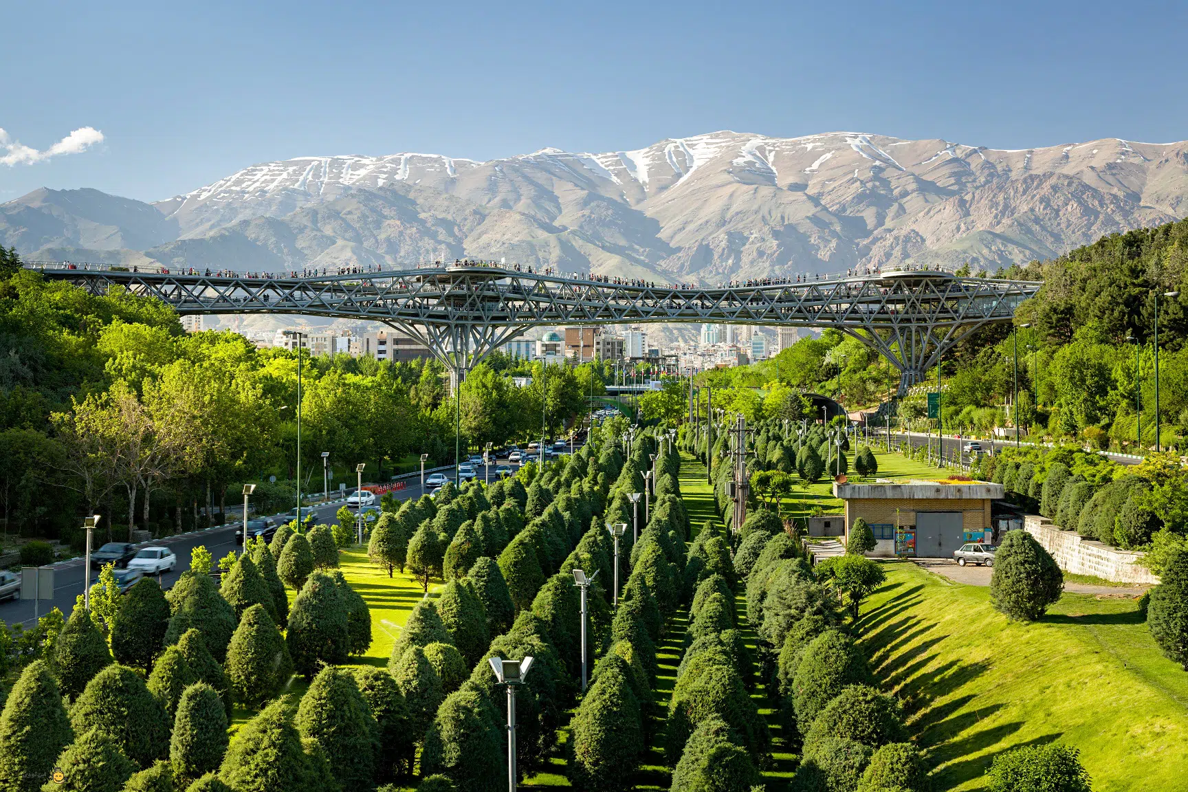 پل طبیعت از بهترین مکان‌های تفریحی تهران