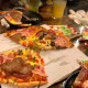انواع پیتزا و برگر در کافه گلوریا رامسر