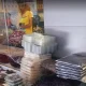 خرید خوراکی محلی در بازار بعثت طرقبه