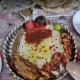 سینی های غذای رستوران سید و پسران طرقبه