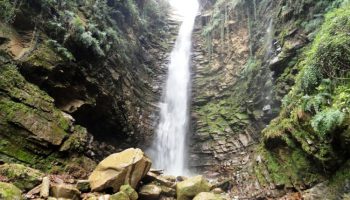 آبشار آکاپل کلاردشت