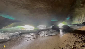 غار ساحلی بنود عسلویه