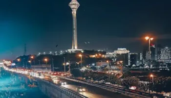 پل عشاق تهران در بام امیرآباد