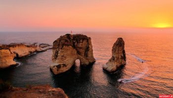 صخره های روشه بیروت
